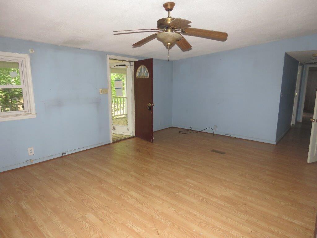 1252 Old Whiskey Road Barnwell, SC 29812 - Photo 2 of 14 47945_1