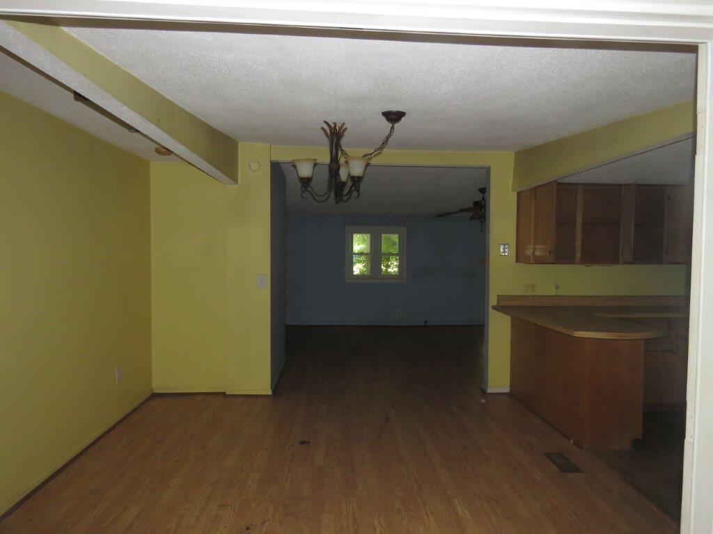 1252 Old Whiskey Road Barnwell, SC 29812 - Photo 4 of 14 47945_3