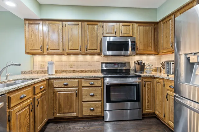 $499,900 | 16439 Ellerdale Lane, Eden Prairie, MN 55346