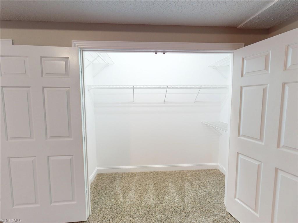 914 Flicker Lane High Point, NC 27262 - Photo 21 of 32