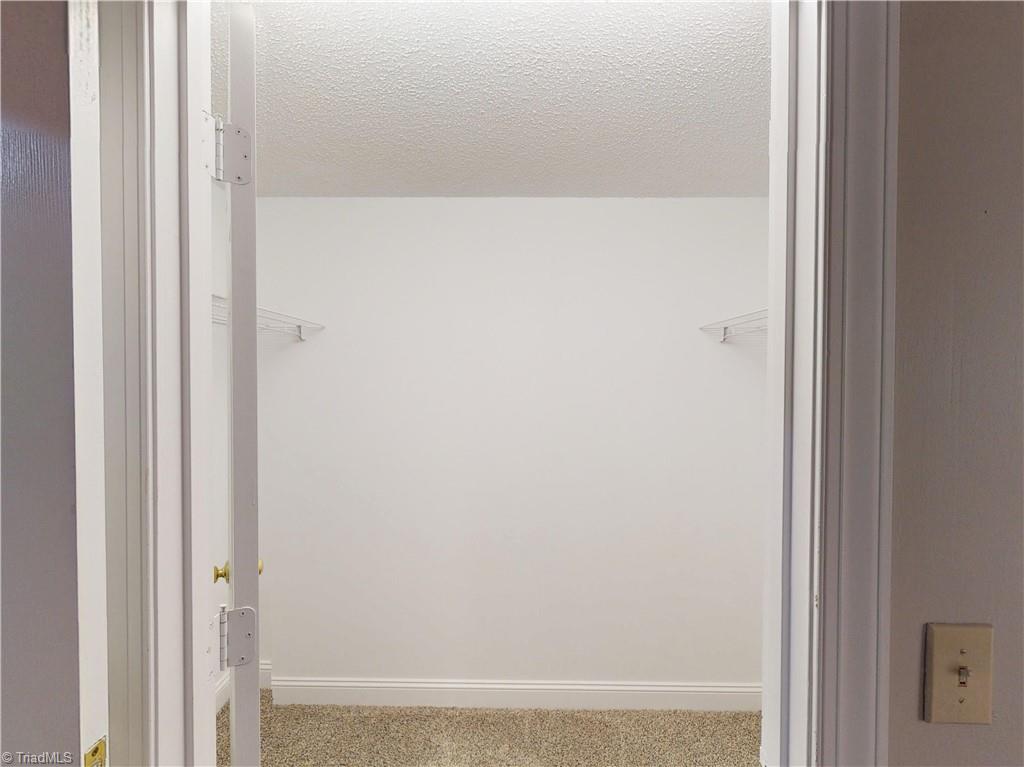 914 Flicker Lane High Point, NC 27262 - Photo 26 of 32