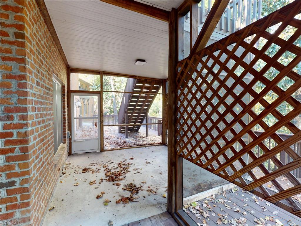 914 Flicker Lane High Point, NC 27262 - Photo 28 of 32