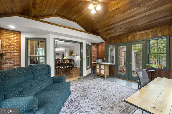 $525,000 | 22 Fitzhugh Avenue, Westminster, MD 21157