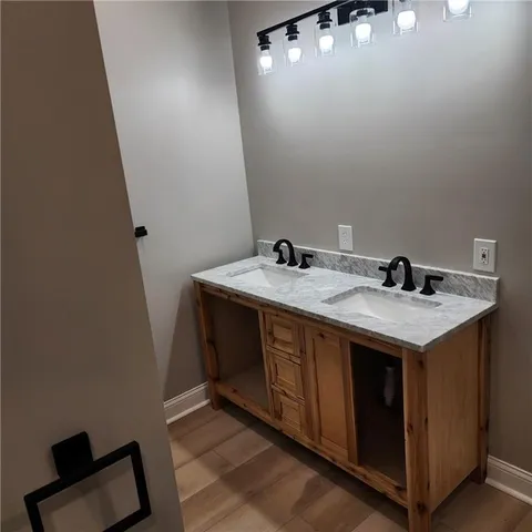 $310,000 | 14404 East 49th Terrace, Kansas City, MO 64136