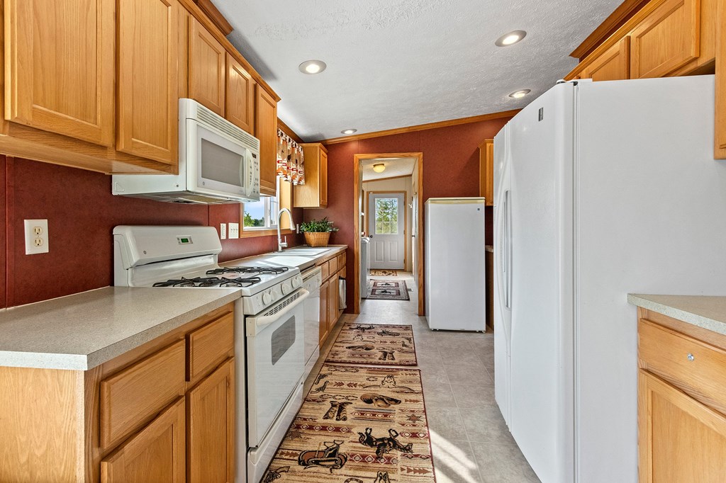 4337 East Dunn Road Sturgeon Bay, WI 54235 - Photo 13 of 25
