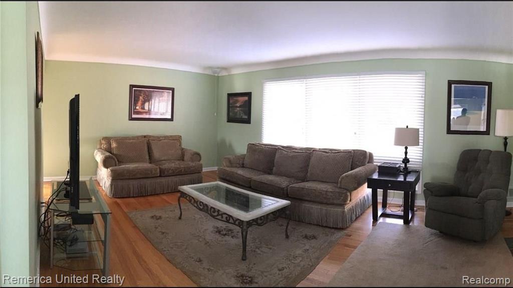 28348 Westerleigh Road Farmington Hills, MI 48334 - Photo 4 of 15