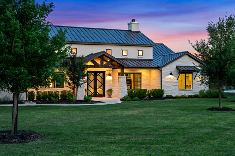 $1,699,000 | 811 Wade Road, Canyon Lake, TX 78132