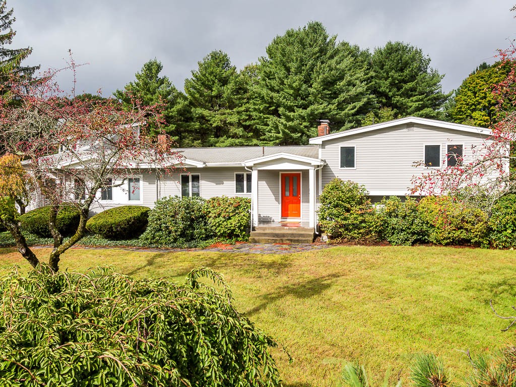 5 Bryant Road Lexington, MA 02420 - Photo 1 of 17 Gallery Image 1