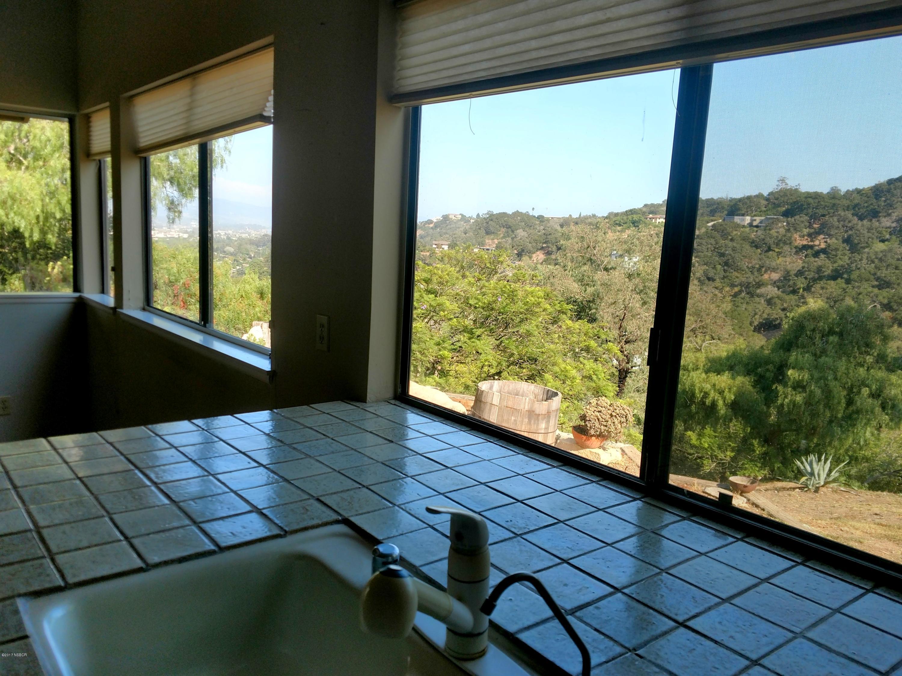 1415 La Cima Road Santa Barbara, CA 93101 - Photo 12 of 45 Kitchen View
