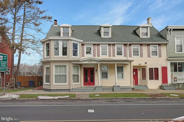 $3,400 | 24369 West Main Street, Unit A, Columbus, NJ 08022