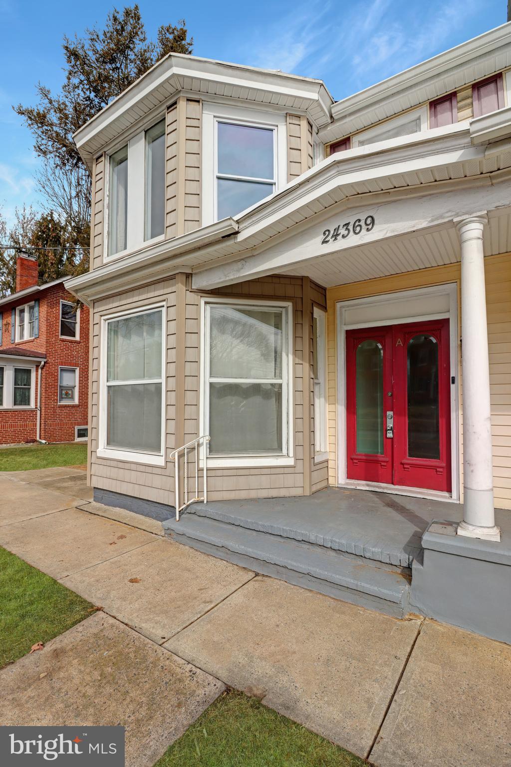 24369 West Main Street, Unit A Columbus, NJ 08022 - Photo 3 of 69 a front view of a house