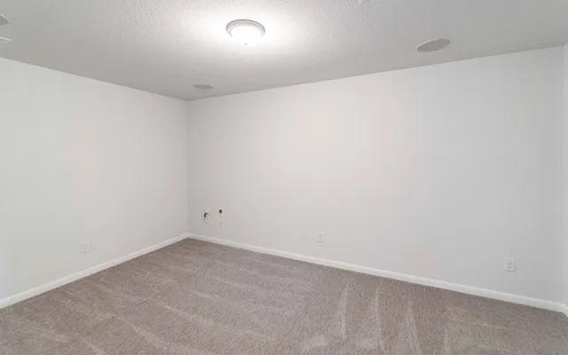 $610,383 | 332 Hollister Drive, Liberty Hill, TX 78642