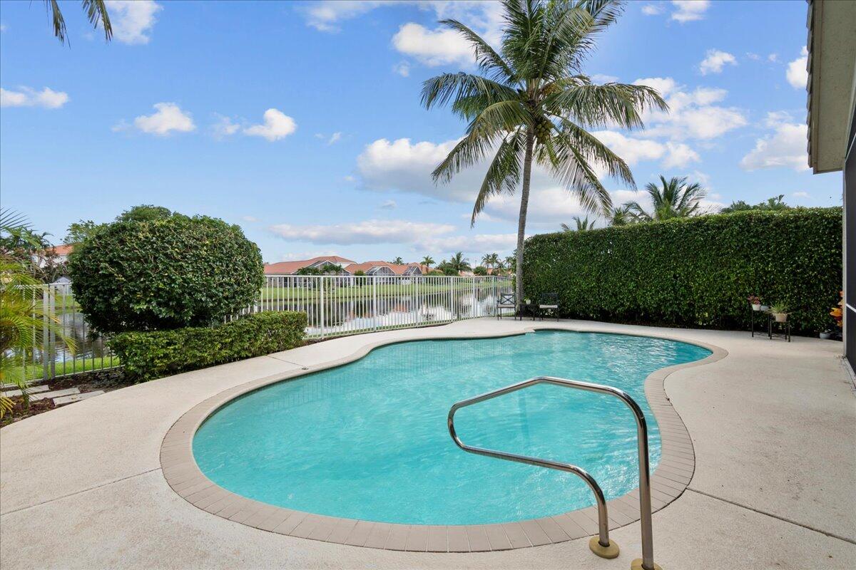 3526 Old Lighthouse Circle Wellington, FL 33414 - Photo 2 of 35 Pool day