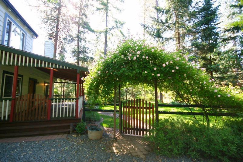 15995 Water Gap Road Williams, OR 97544 - Photo 3 of 35 Additional Photo