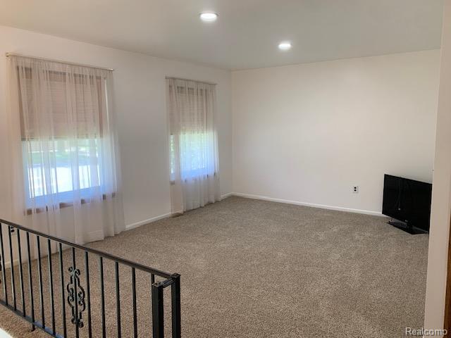 9187 Sheldon Road Plymouth, MI 48170 - Photo 8 of 39 S8.jpg
