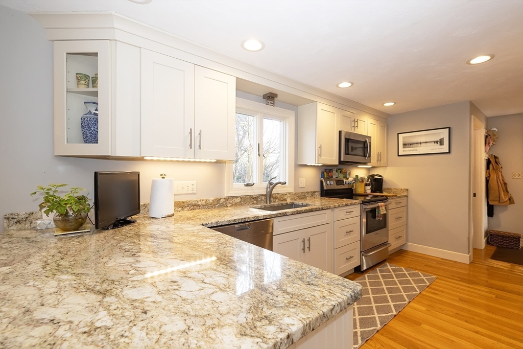 3 Hoover Road Hingham, MA 02043 - Photo 13 of 24 Gallery Image 13