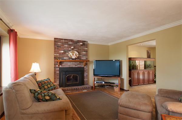 19 Sable Road West Salem, MA 01970 - Photo 2 of 23 Gallery Image 2