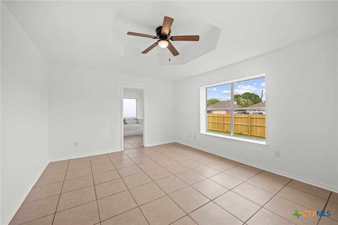4201 Jim Avenue Killeen, TX 76549 - Photo 30 of 39 Primary Bedroom