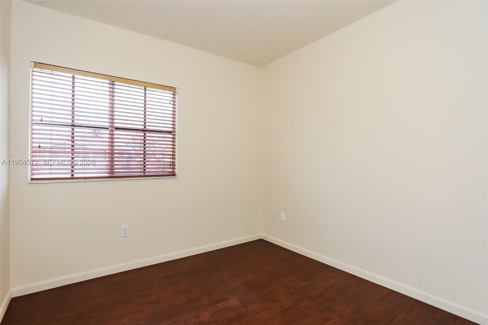 15464 Southwest 18th Lane Miami, FL 33185 - Photo 11 of 15