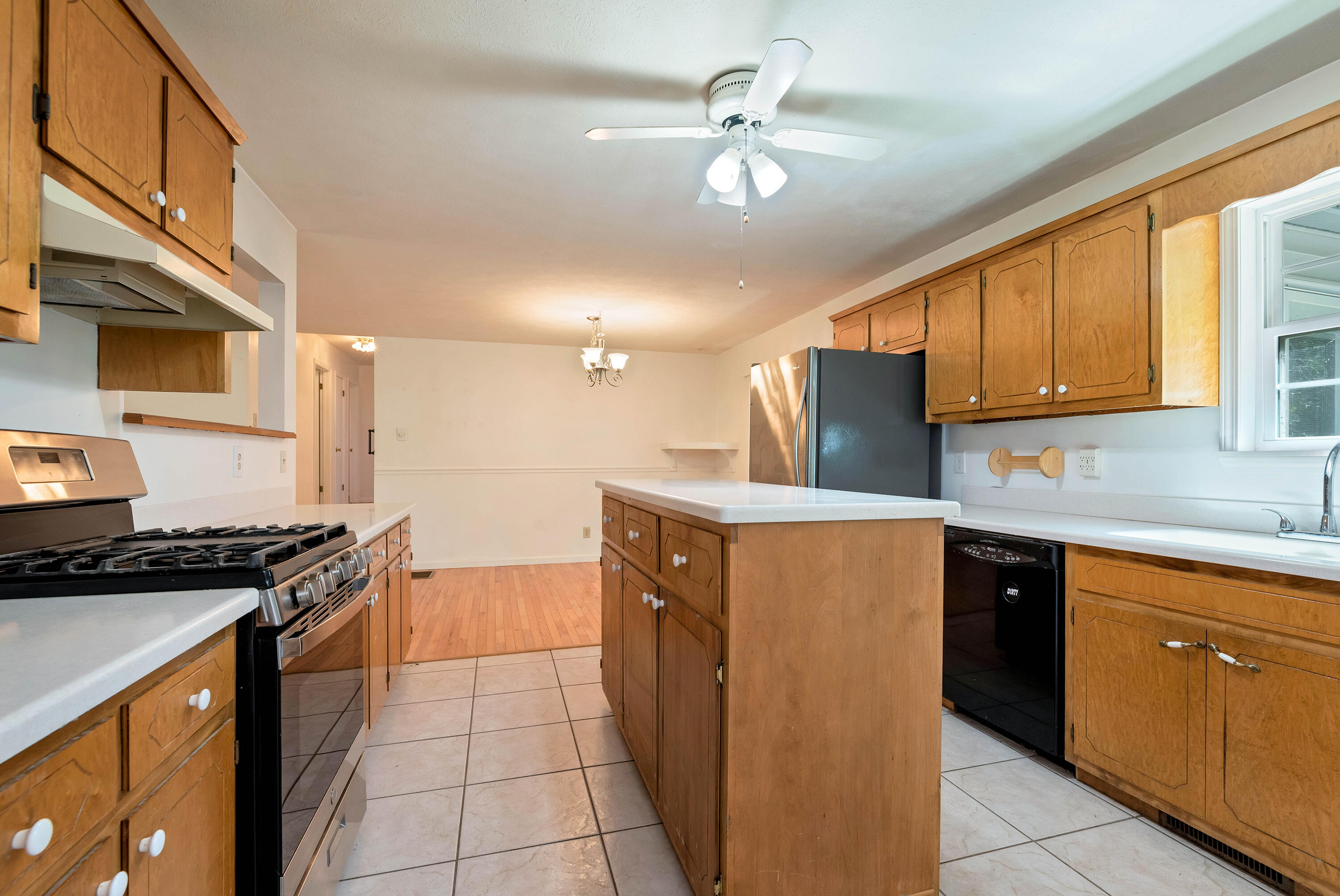 303 Jennys Cove Road Cleveland, GA 30528 - Photo 13 of 57 SP1_7481