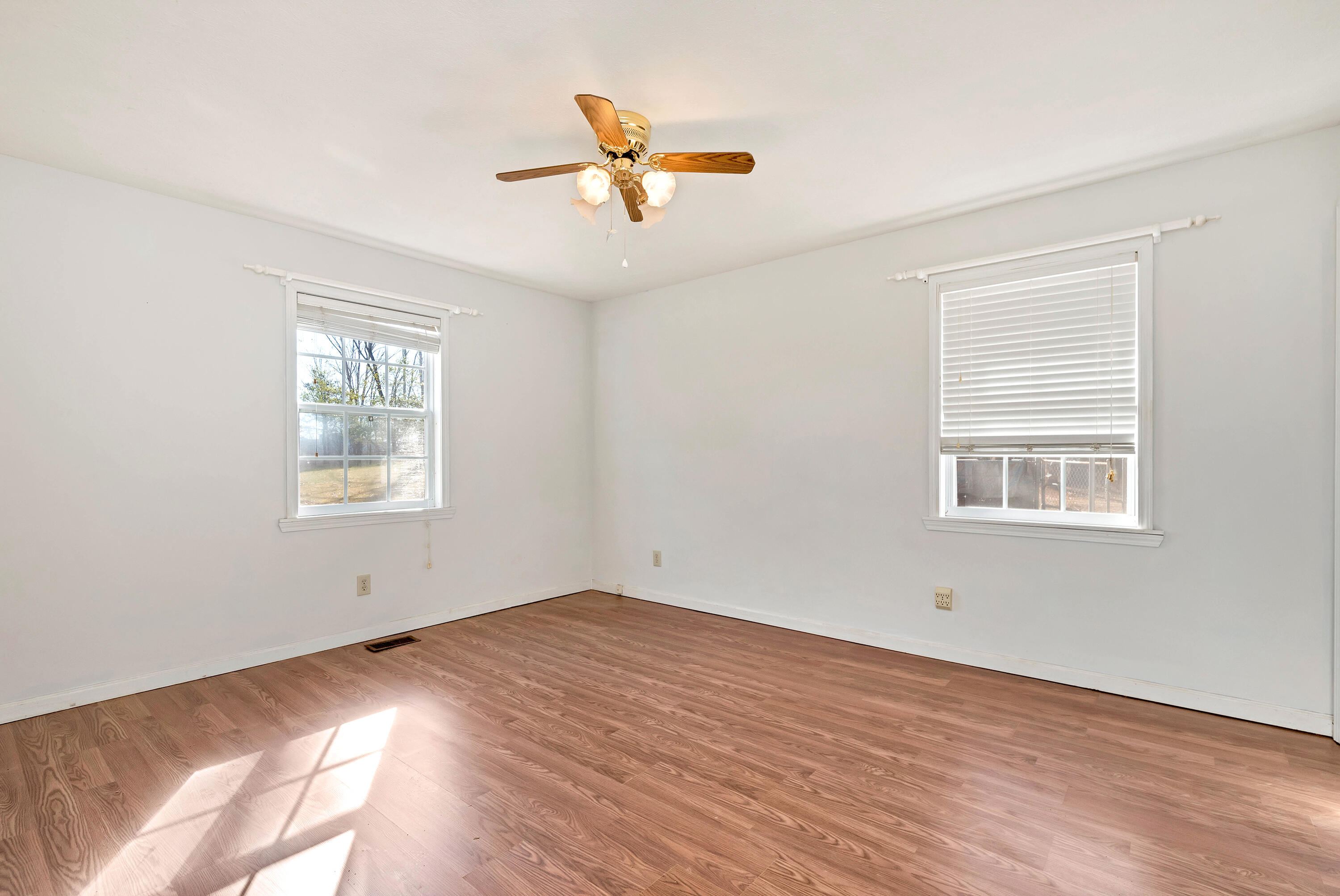 303 Jennys Cove Road Cleveland, GA 30528 - Photo 18 of 57 SP1_3515