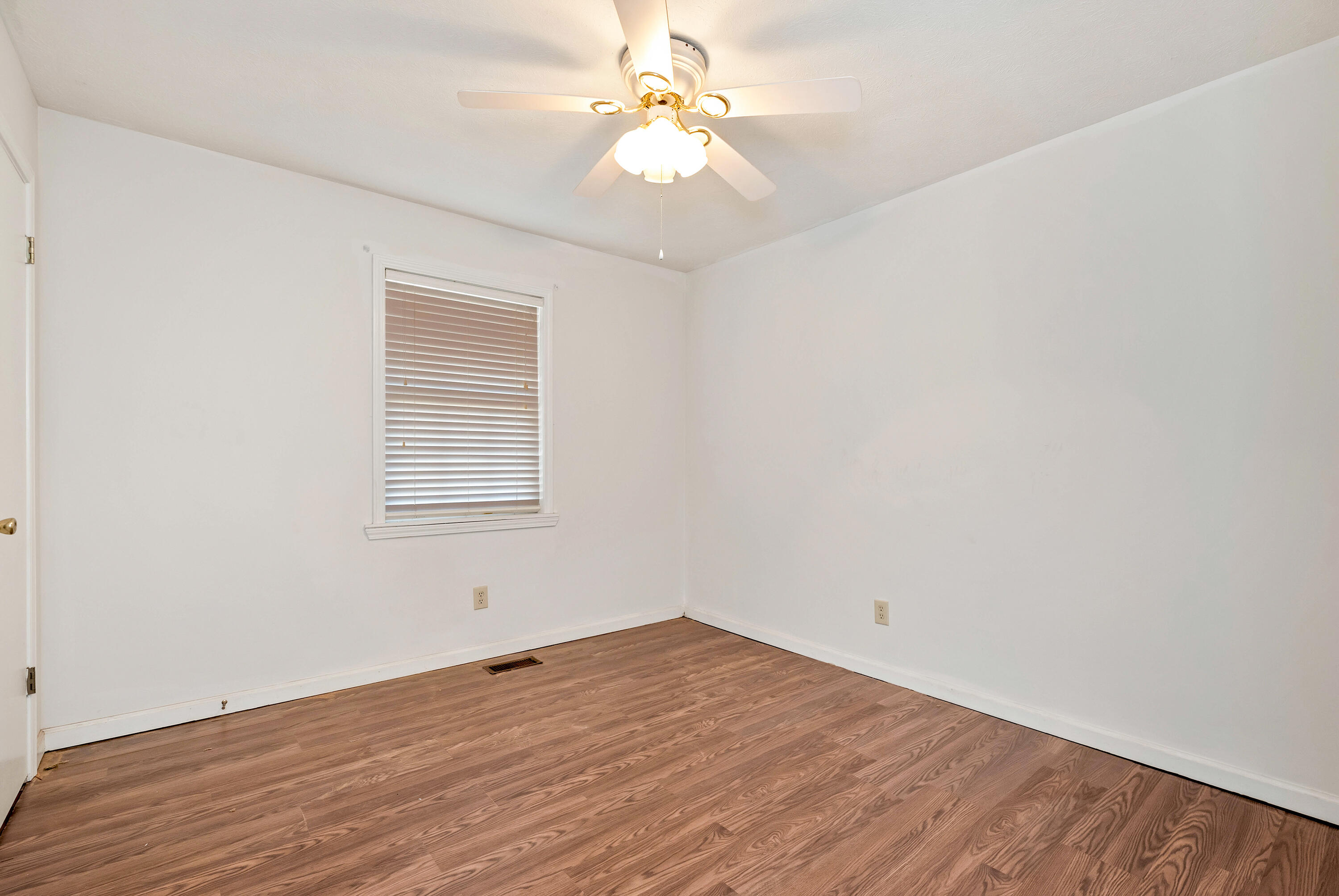 303 Jennys Cove Road Cleveland, GA 30528 - Photo 21 of 57 SP1_3527