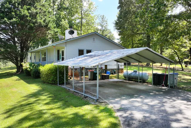 $429,900 | 303 Jennys Cove Road, Cleveland, GA 30528