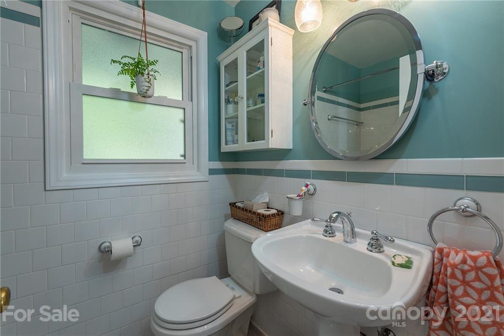 156 Beverly Road Asheville, NC 28805 - Photo 13 of 39 Gallery Image 13