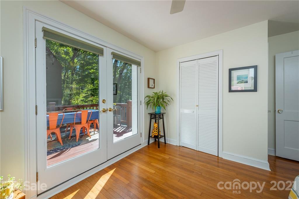 156 Beverly Road Asheville, NC 28805 - Photo 19 of 39 Gallery Image 19