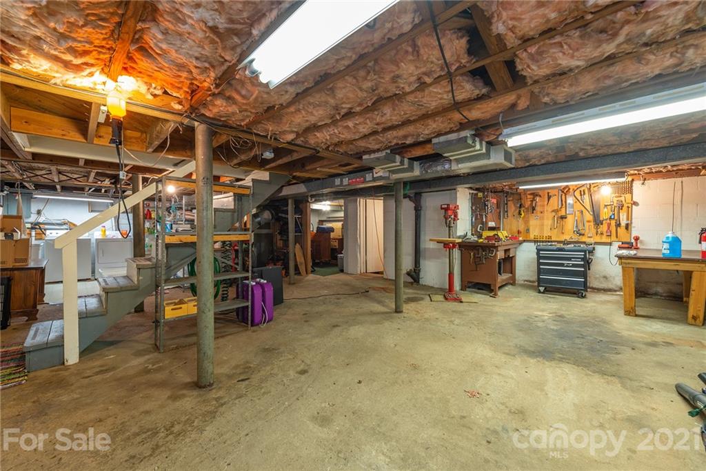 156 Beverly Road Asheville, NC 28805 - Photo 34 of 39 Gallery Image 34
