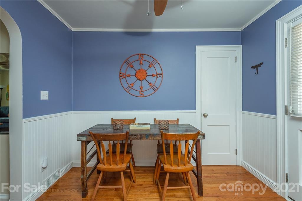 156 Beverly Road Asheville, NC 28805 - Photo 10 of 39 Gallery Image 10