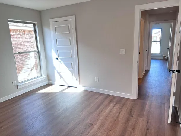 $1,895 | 307 East 24th Street, Wolfforth, TX 79382