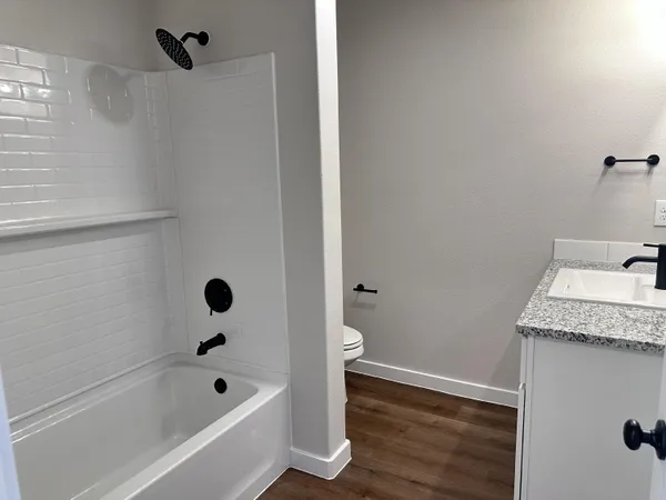 $1,895 | 307 East 24th Street, Wolfforth, TX 79382