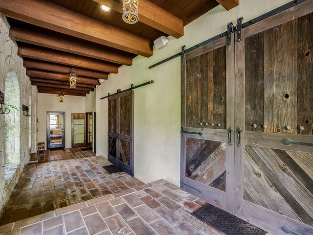 $6,900,000 | 1011 Lakeview Pt Drive, Strawn, TX 76475