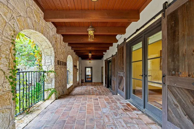 $6,900,000 | 1011 Lakeview Pt Drive, Strawn, TX 76475