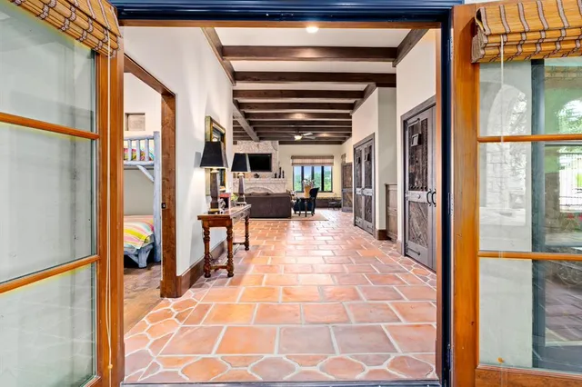 $6,900,000 | 1011 Lakeview Pt Drive, Strawn, TX 76475