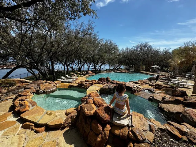 $6,900,000 | 1011 Lakeview Pt Drive, Strawn, TX 76475