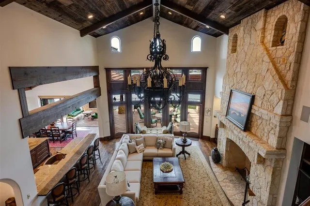 $6,900,000 | 1011 Lakeview Pt Drive, Strawn, TX 76475
