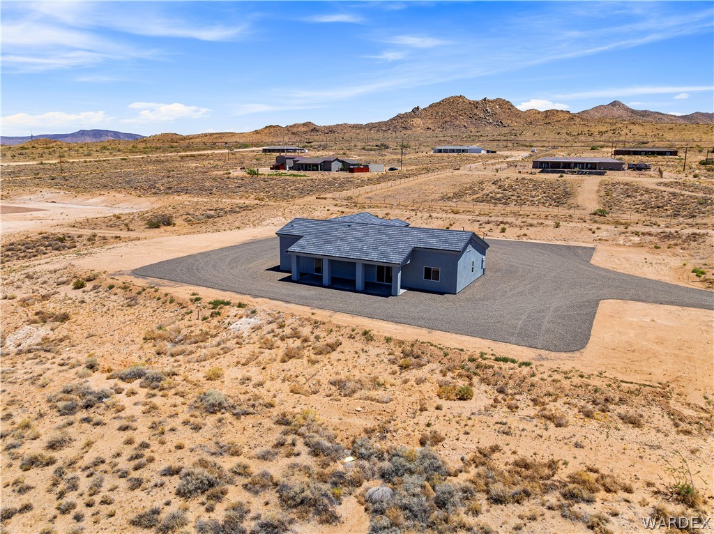 9818 North Cyrus Road Kingman, AZ 86401 - Photo 35 of 42 a view of a ocean with a mountain