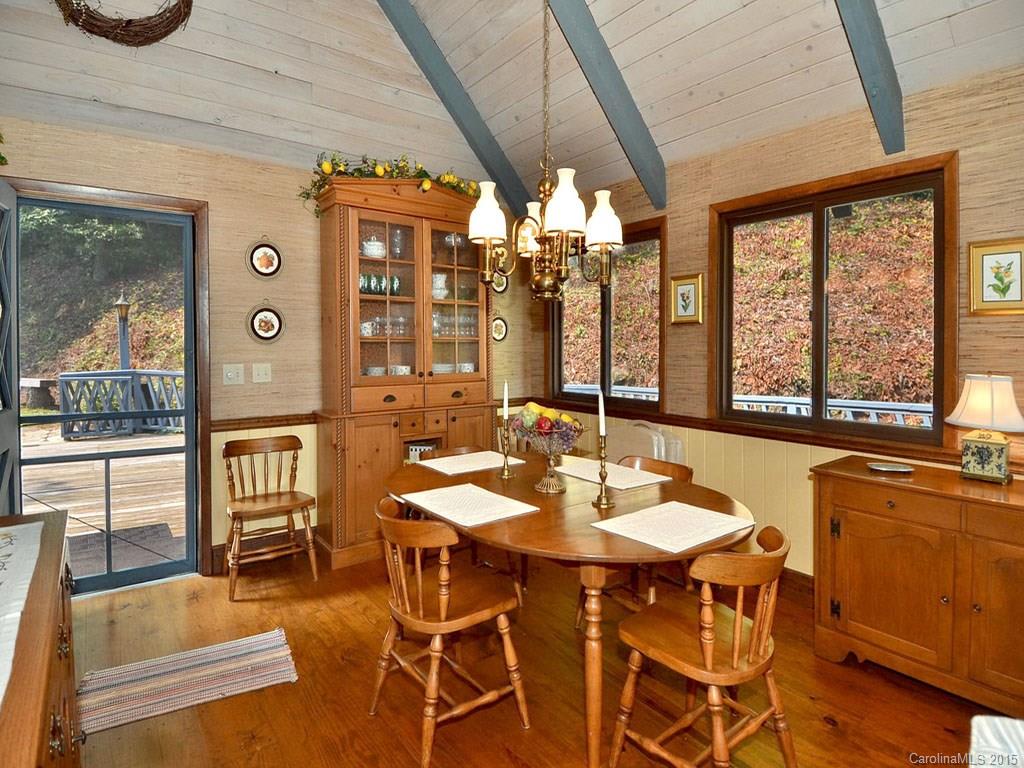 950 Mt Chalet Road Canton, NC 28716 - Photo 3 of 19