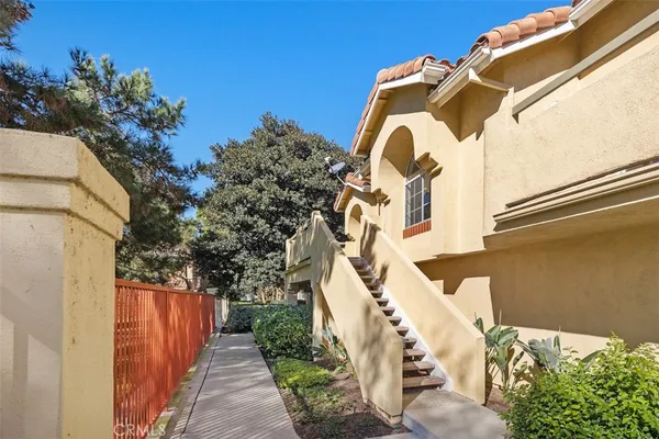 $818,000 | 89 Alberti Aisle, Irvine, CA 92614