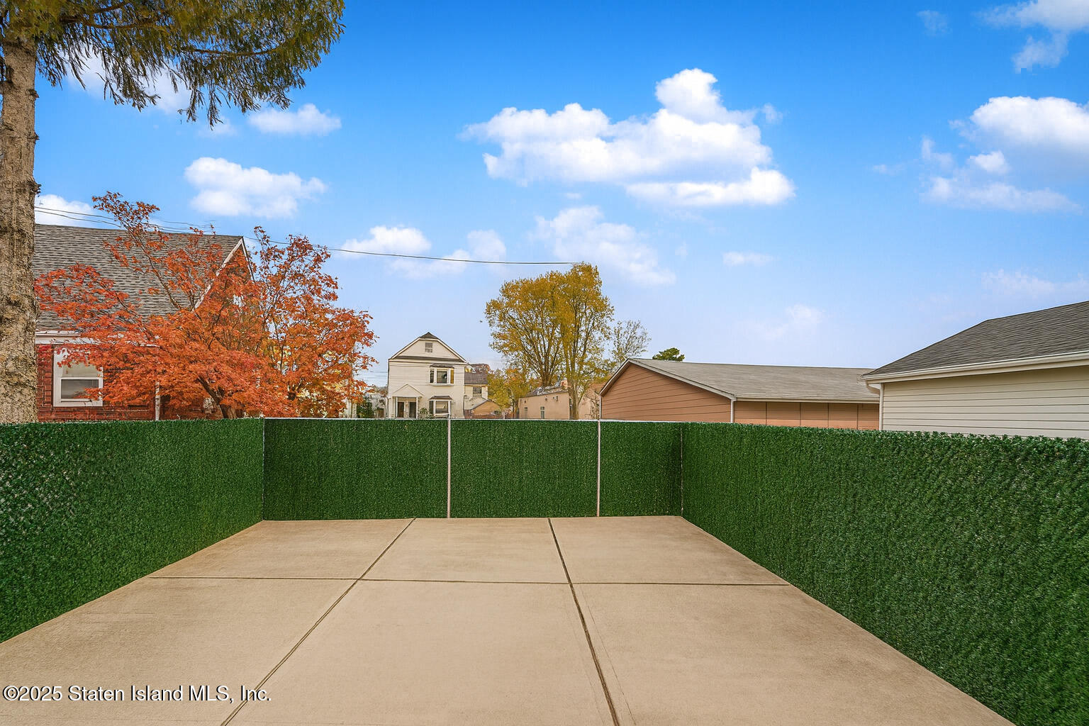 13 Laforge Avenue Staten Island, NY 10302 - Photo 30 of 31 a view of a garden