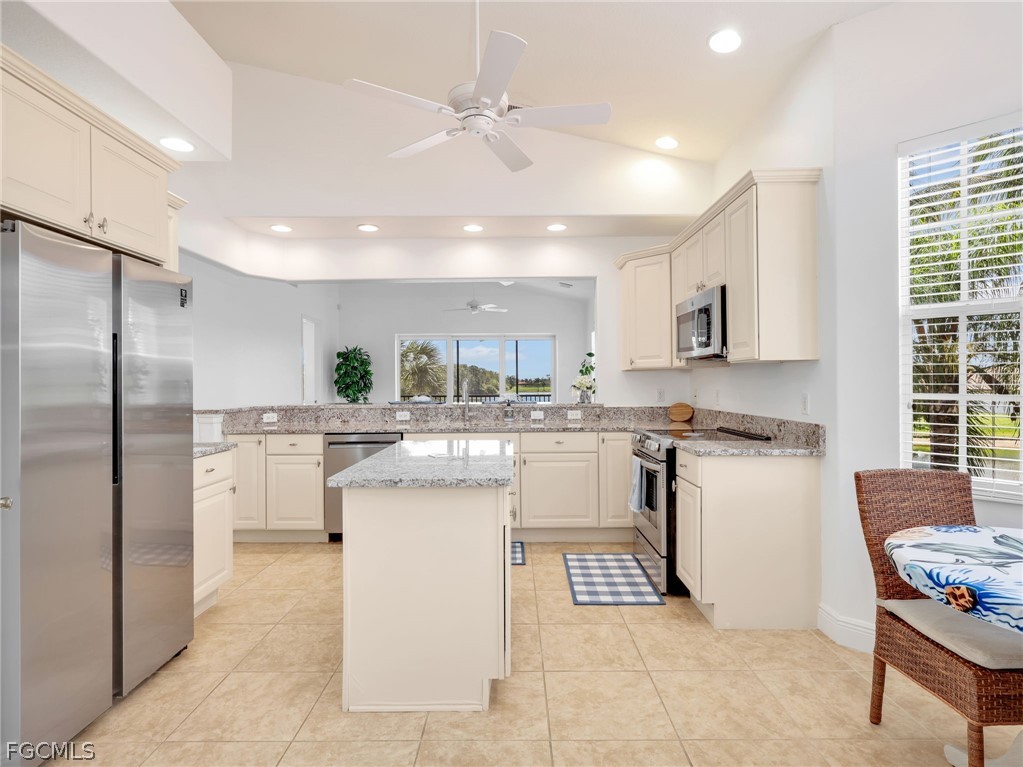 6422 Legacy Circle, Unit 704 Naples, FL 34113 - Photo 15 of 49