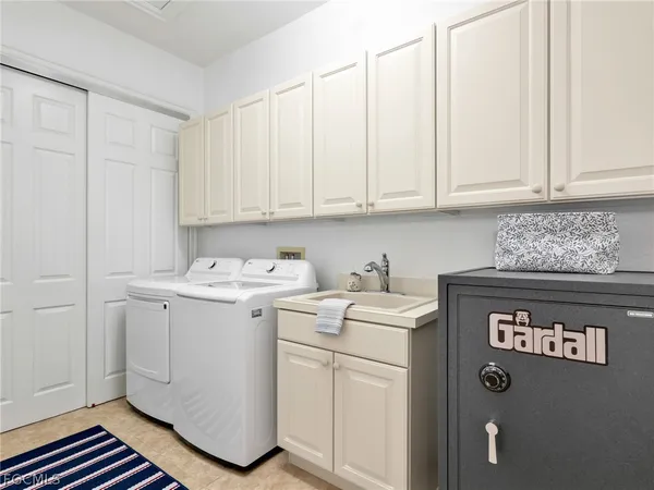 $1,100,000 | 6422 Legacy Circle, Unit 704, Naples, FL 34113
