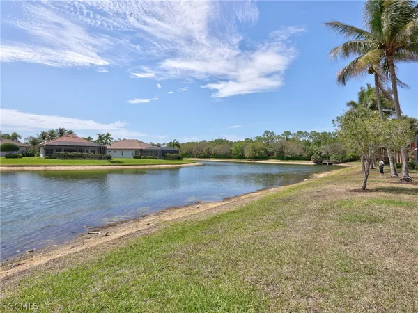$1,100,000 | 6422 Legacy Circle, Unit 704, Naples, FL 34113