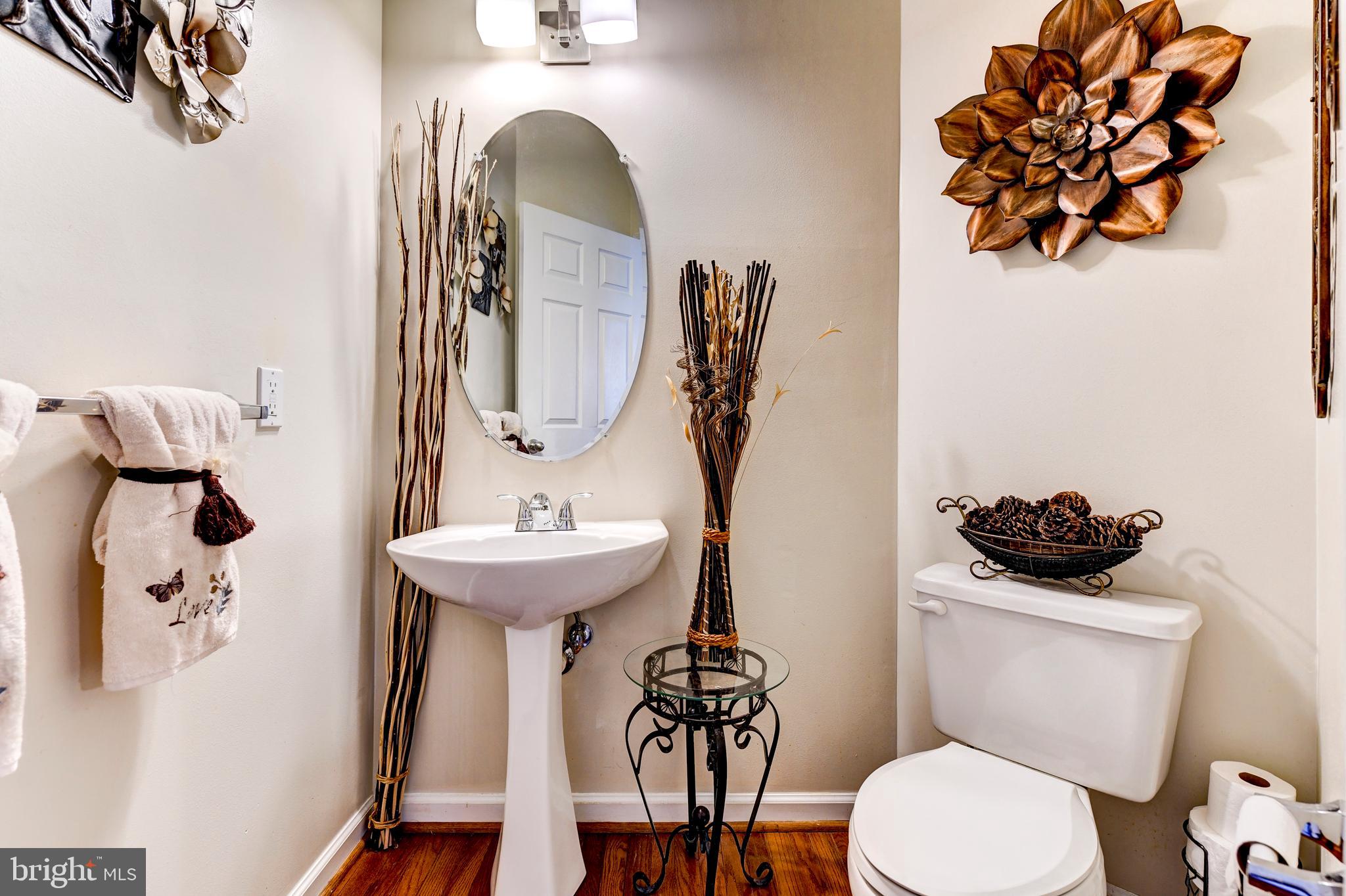 8208 Dry Ridge Road Gaithersburg, MD 20886 - Photo 19 of 41 Bathroom