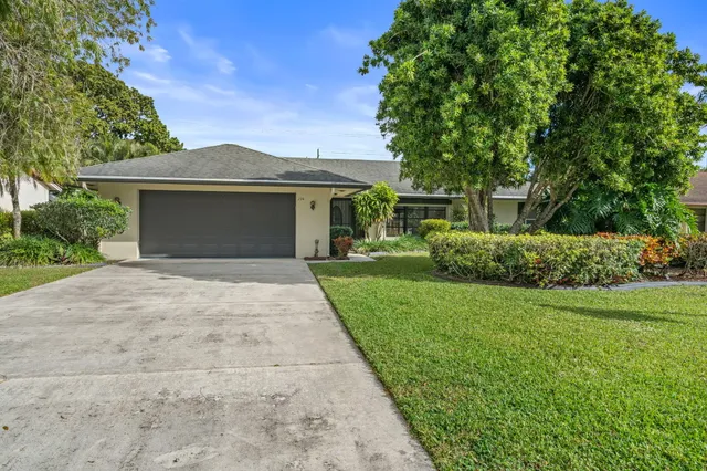 $545,000 | 256 Sandpiper Avenue, Royal Palm Beach, FL 33411
