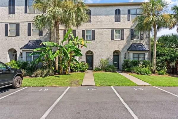 $999,999 | 1035 Beach View Drive, Unit 19, St. Simons Island, GA 31522