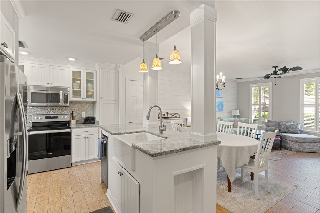 1035 Beach View Drive, Unit 19 St. Simons Island, GA 31522 - Photo 8 of 36
