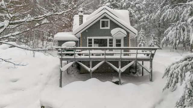 $299,000 | 3091 Mountain Road, Montgomery, VT 05471